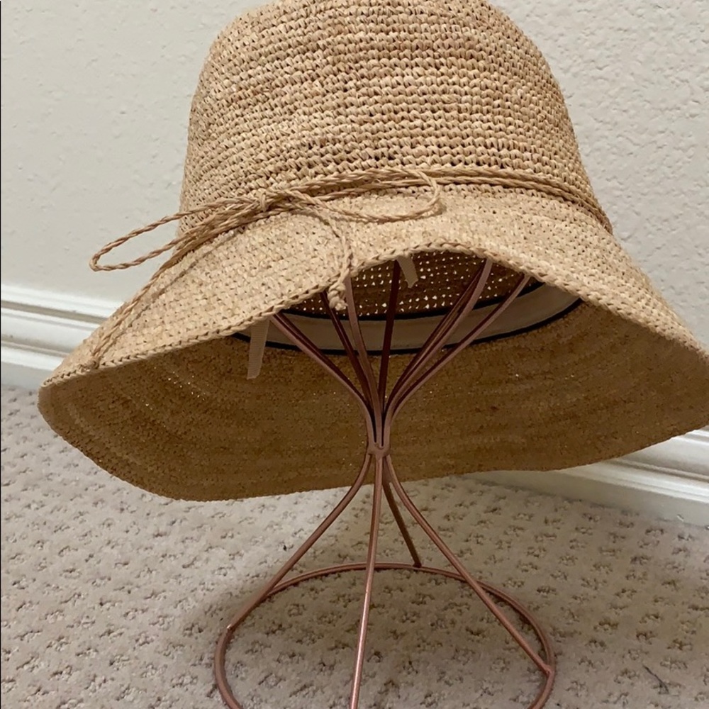 Flora bella hat
